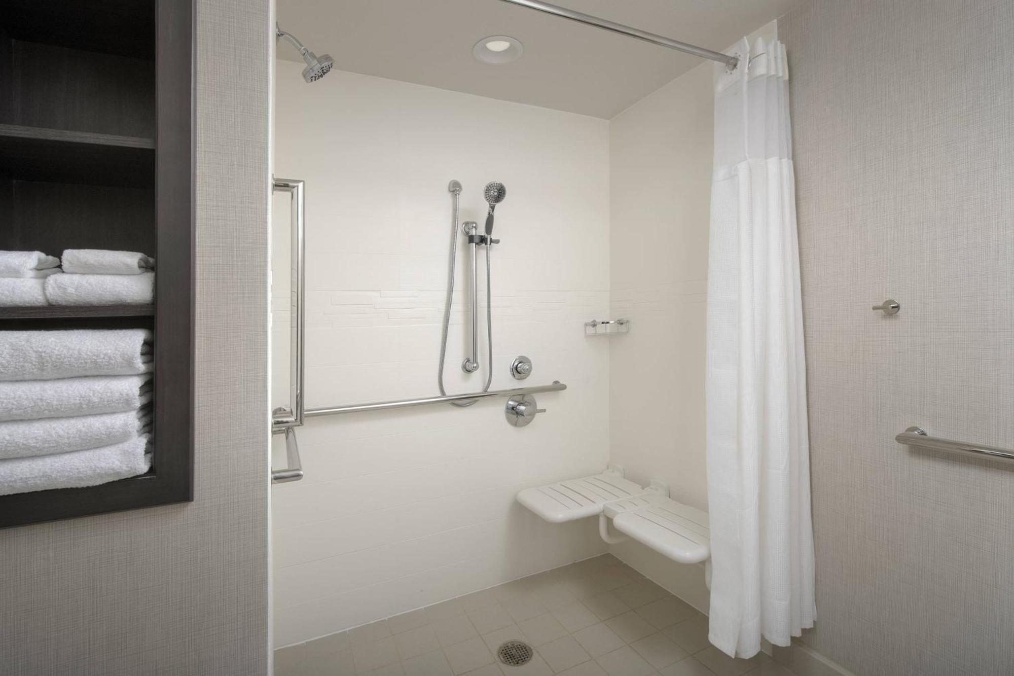Residence Inn By Marriott Modesto North Exterior photo